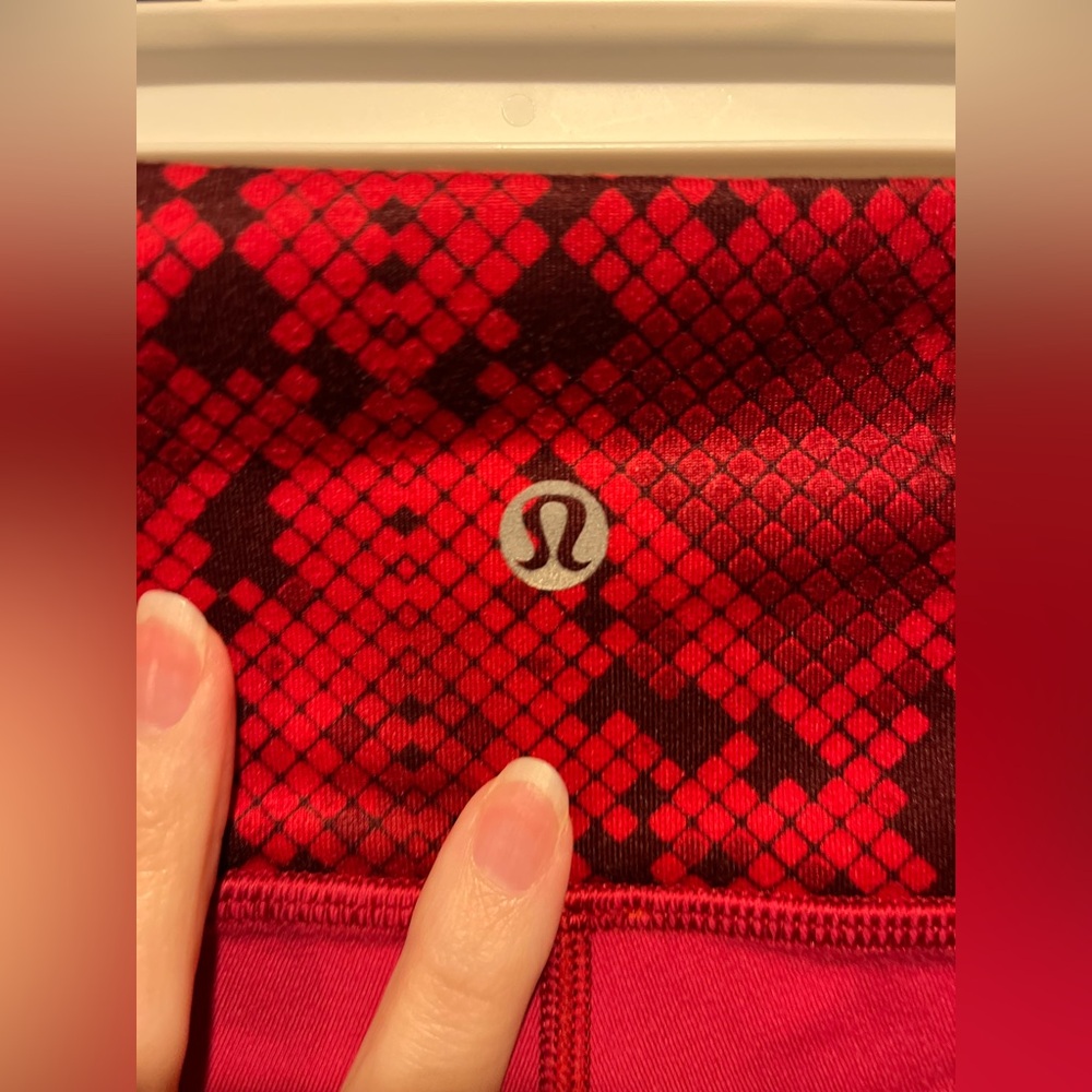Lululemon Red/Orange Reversible Leggings EUC - Picture 3 of 6